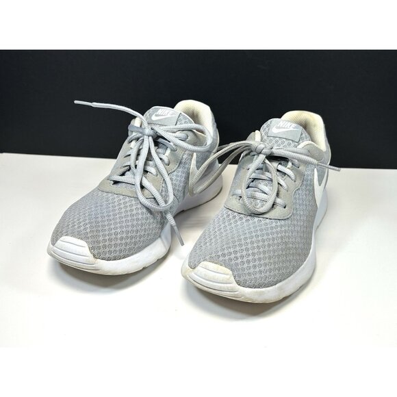 Women's Nike Running Shoes Size 8.5 Gray Light Weight - Picture 1 of 16